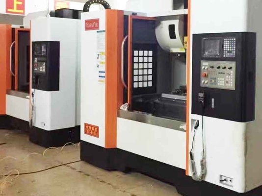 Trung Quốc XYZ tuyến tính cách đa trục trung tâm gia công 3 trục Đài Loan máy cnc 12000 rpm nhà máy sản xuất