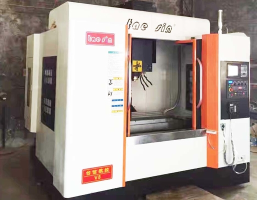 Trung Quốc Hiệu quả cao 3 trục Máy CNC Trung tâm Tối ưu hoàn thiện bề mặt nhà máy sản xuất